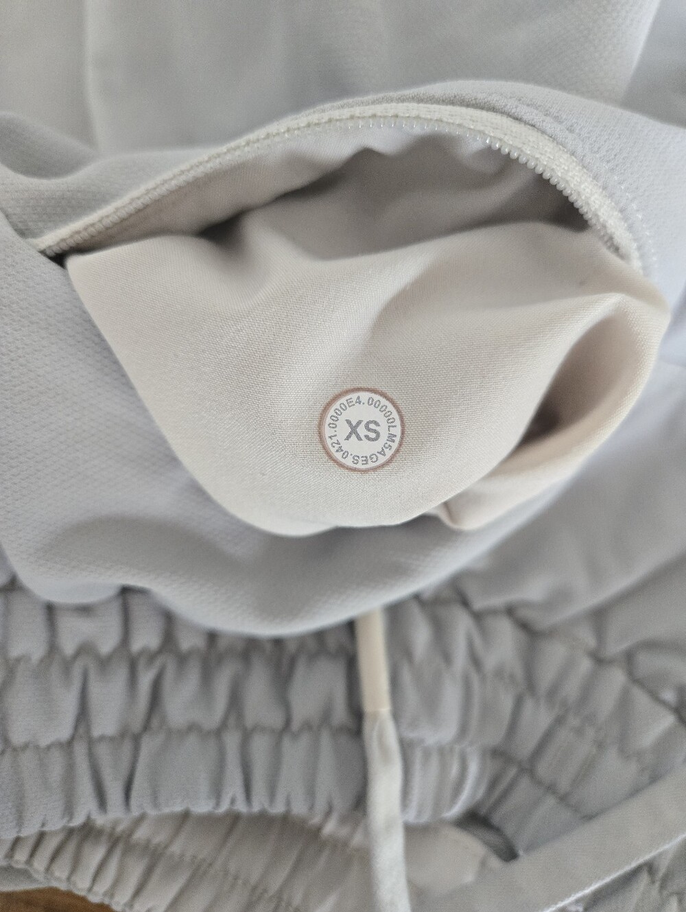 Lululemon ABC Jogger *DWR (Durable Water Repellent) Light Grey Color. Mens XS - Picture 5 of 6